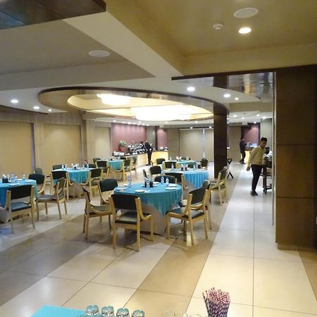 The Grand Arc Hotel & Convention Centre Shahjahanpur Eksteriør billede