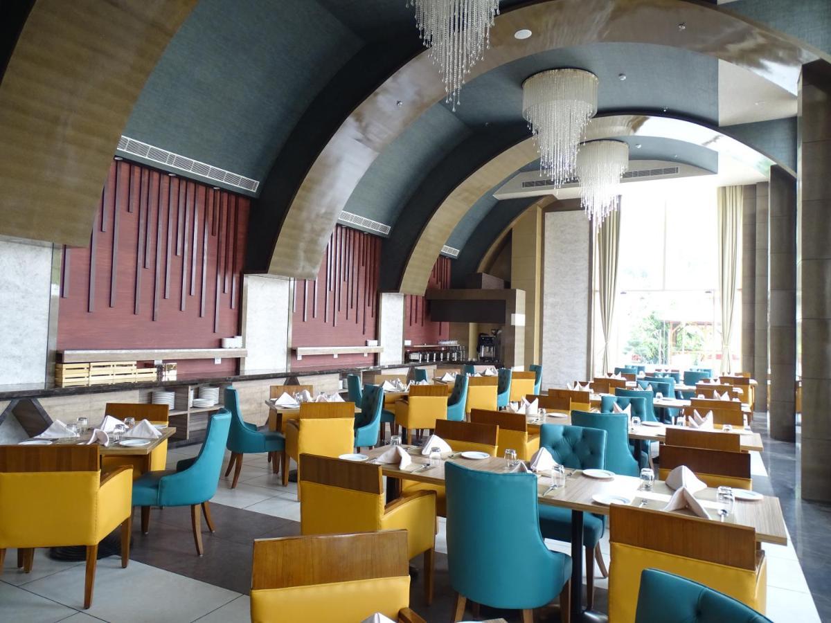 The Grand Arc Hotel & Convention Centre Shahjahanpur Eksteriør billede