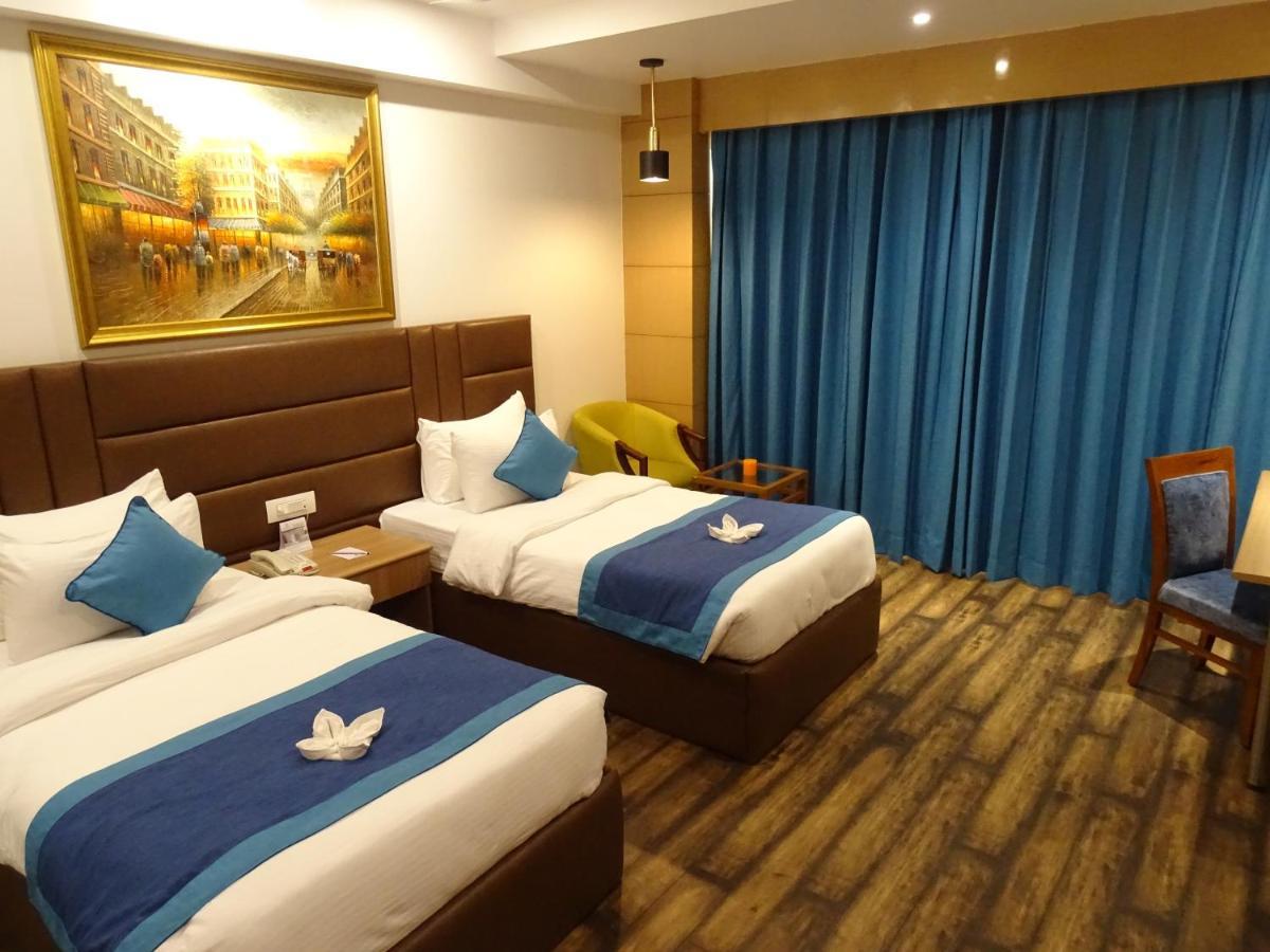 The Grand Arc Hotel & Convention Centre Shahjahanpur Eksteriør billede