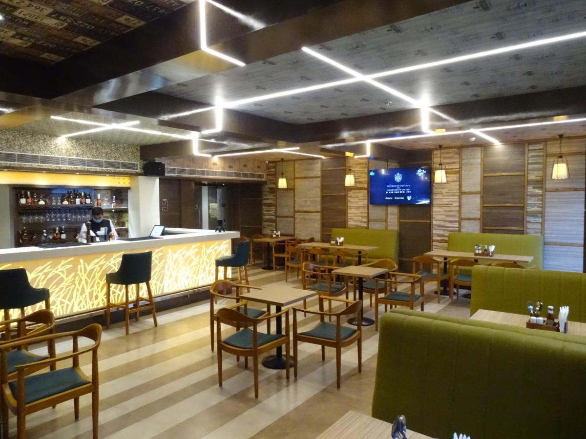The Grand Arc Hotel & Convention Centre Shahjahanpur Eksteriør billede
